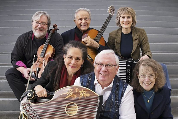 Im Prater bl�hn wieder die B�ume | &copy; Theater im Bauturm 